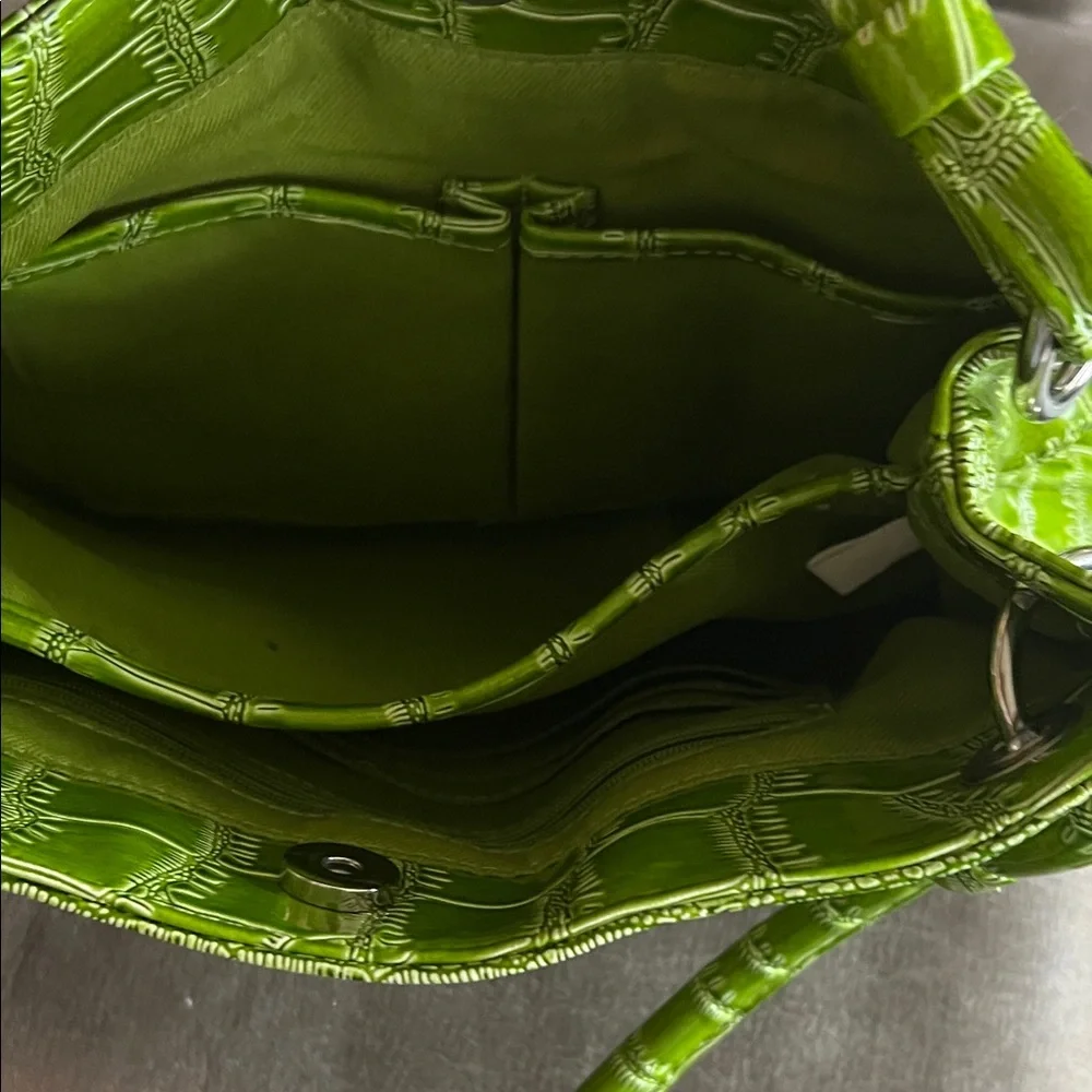 Green Textured Women's Handbag - Picture 4 of 5